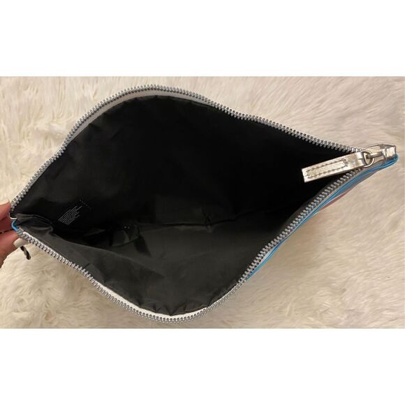 NWT Twig & Arrow Rainbow And Silver Go Girl Multipurpose Cosmetic Bag - Picture 10 of 11